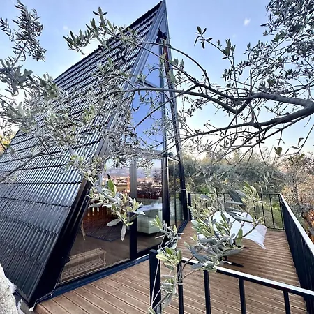 Escape To Nature Calm Intirana Apartment